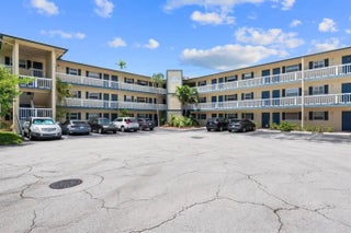 Photo of Listing #B26003922