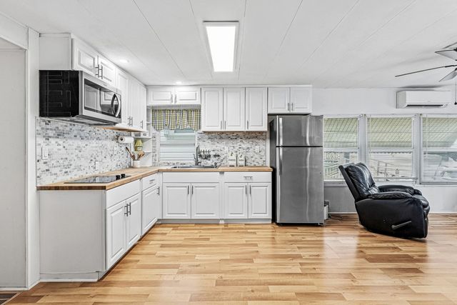 4 of 20 - 202 Palm Drive #i, Briny Breezes, FL