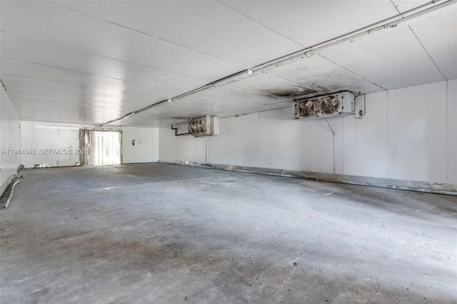 4 of 23 - 20601 Sw 194th Avenue, Miami, FL