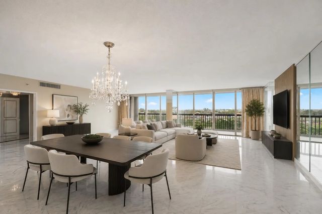 2480 Presidential Way #704, West Palm Beach