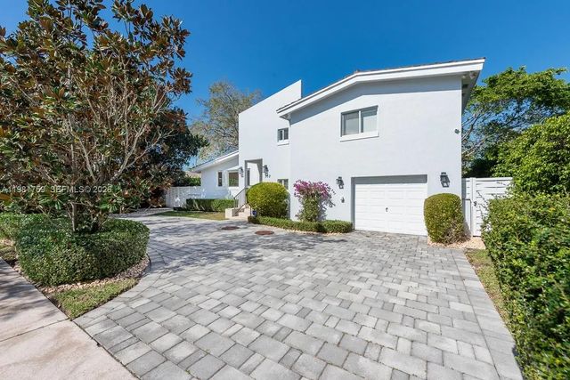 2 of 28 - 717 Benevento Avenue, Coral Gables, FL