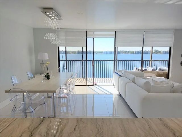 105 Lake Emerald Drive #502, Oakland Park
