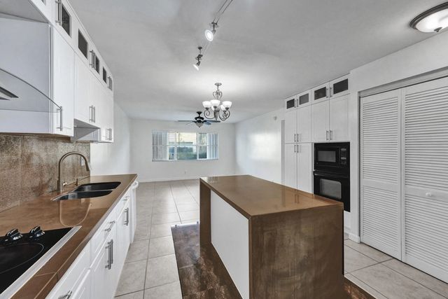 3 of 29 - 600 Se 2nd Avenue #k2, Deerfield Beach, FL