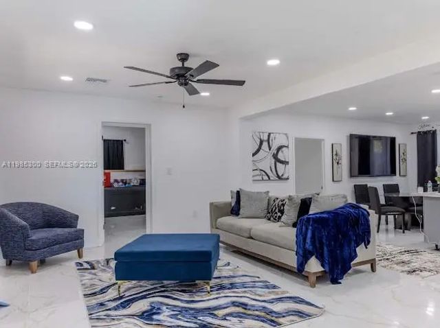 666 Ne 164th Terrace, Miami
