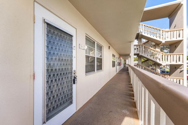 3 of 41 - 2016 Ventnor Crescent #g, Deerfield Beach, FL