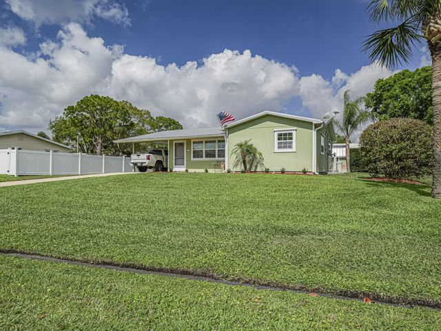 4 of 42 - 573 Autumn Terrace, Sebastian, FL