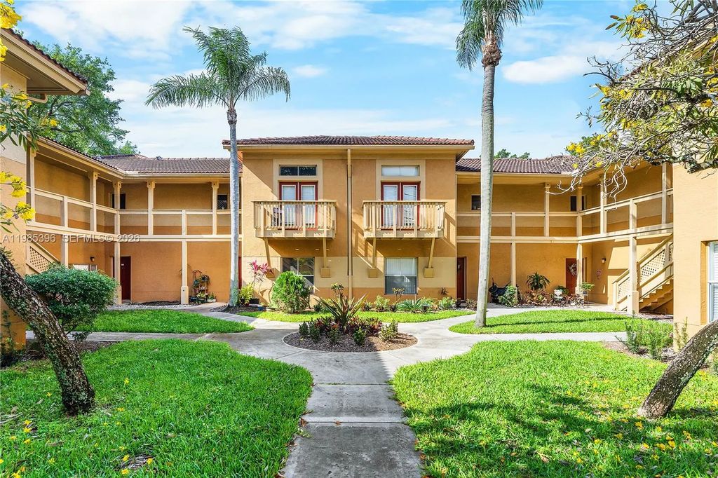 4759 Via Palm Lakes #312, West Palm Beach