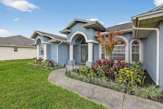 5 of 44 - 1887 Sw Hilola Lane, Port St. Lucie, FL