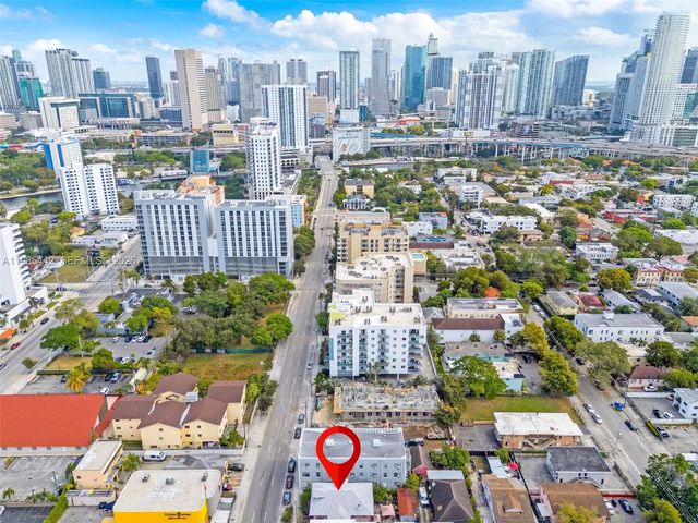 4 of 14 - 676 Sw 1st Street, Miami, FL