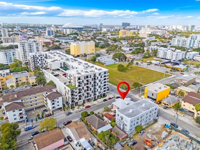 5 of 14 - 676 Sw 1st Street, Miami, FL