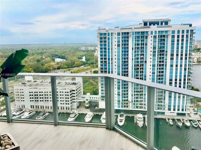4 of 82 - 17111 Biscayne Boulevard #2305, North Miami Beach, FL