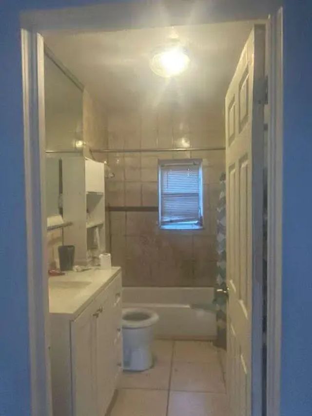 2 of 8 - 1012 18th Street, West Palm Beach, FL