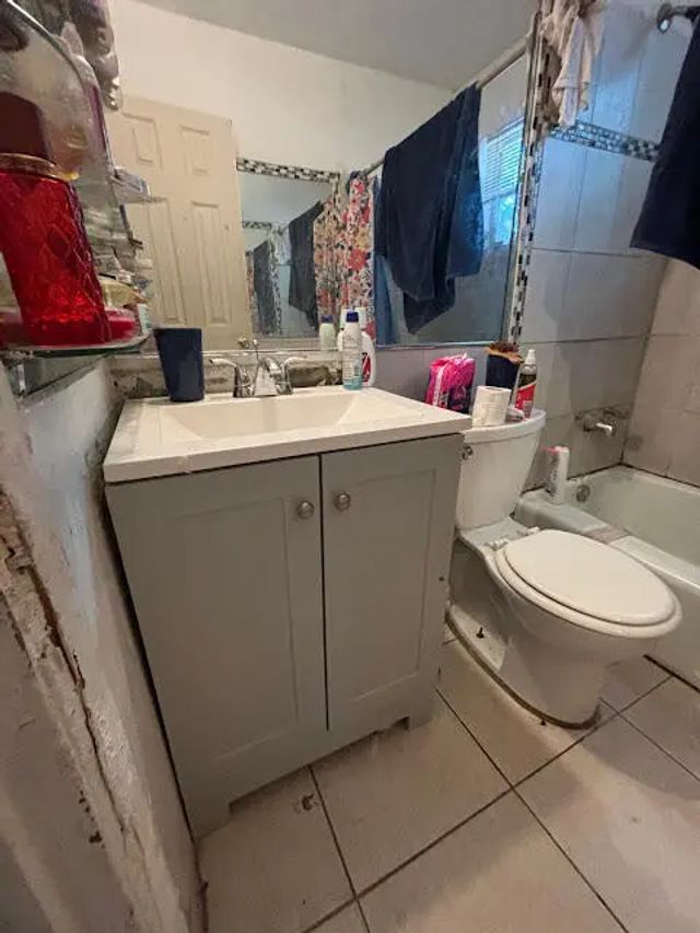 3 of 8 - 1012 18th Street, West Palm Beach, FL