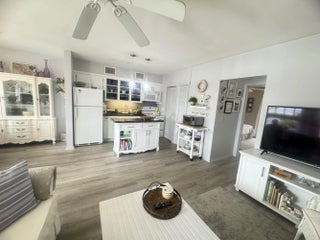 Photo of Listing #B26004040