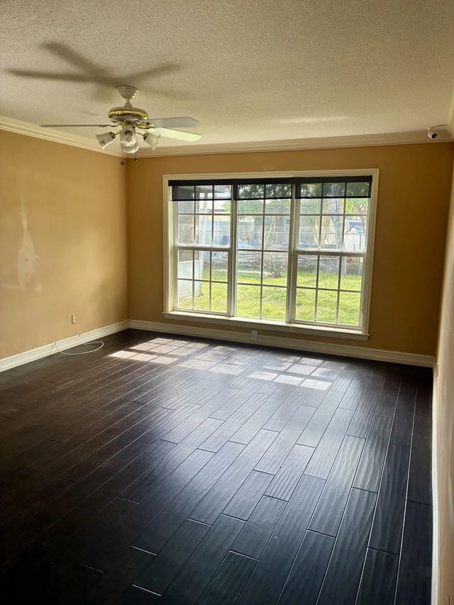 3 of 30 - 511 Sw 63rd Terrace, Margate, FL