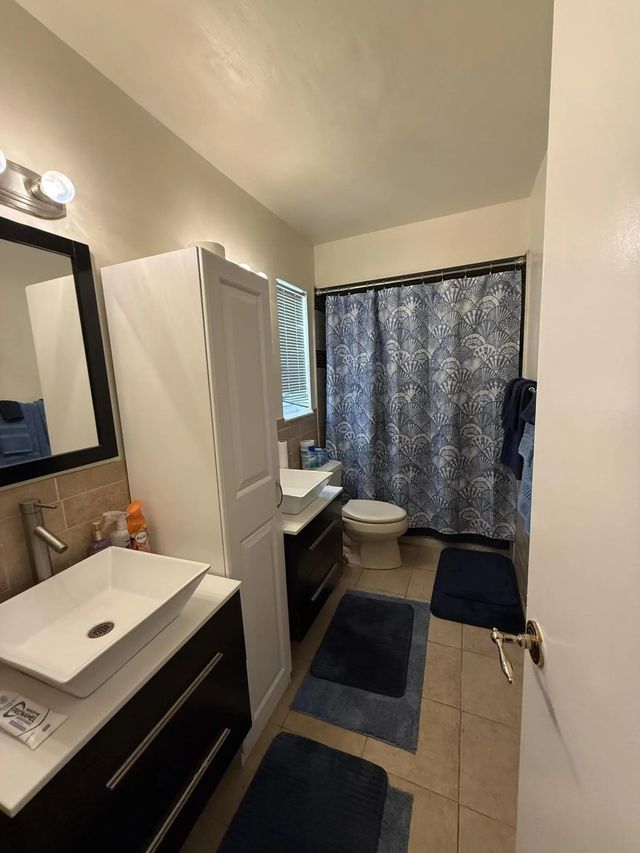 5 of 30 - 511 Sw 63rd Terrace, Margate, FL