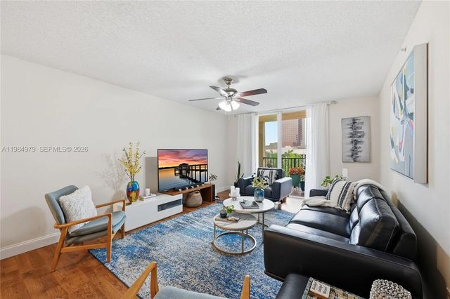3 of 17 - 520 Se 5th Avenue #3403, Fort Lauderdale, FL