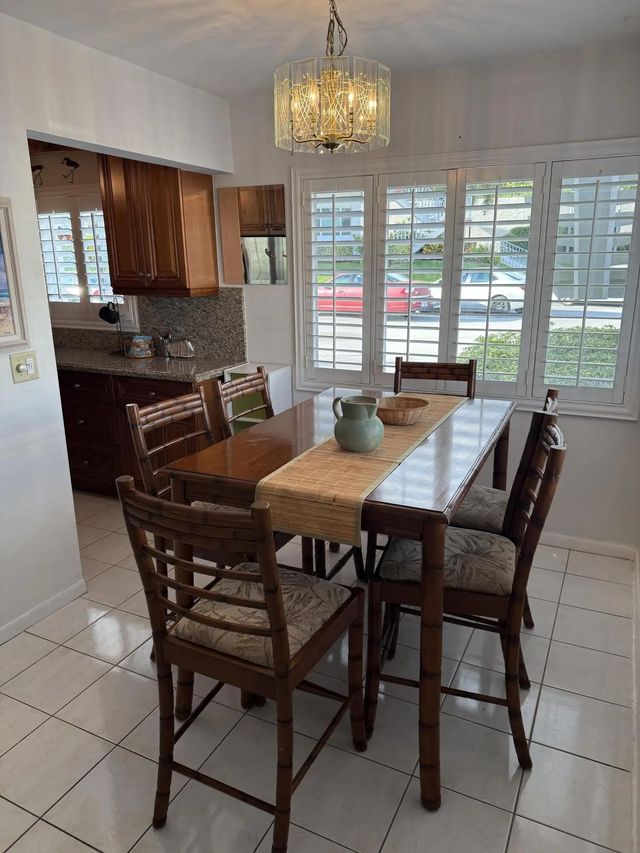 4 of 29 - 3160 Lake Osborne Drive #112, Lake Worth Beach, FL