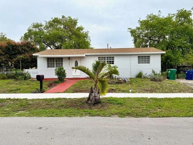 2251 Nw 180th Terrace, Miami Gardens
