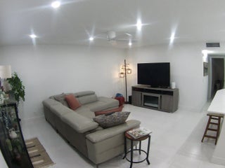 Photo of Listing #B26004081