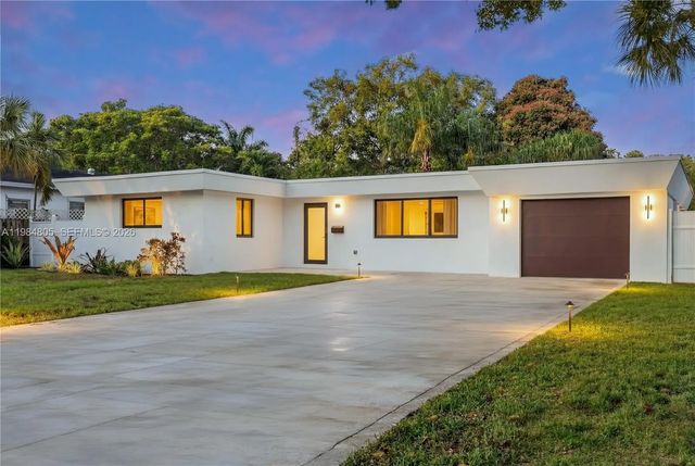 3 of 37 - 10910 Ne 9th Court, Biscayne Park, FL