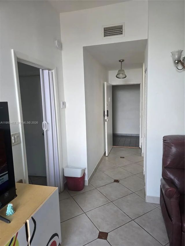 5 of 20 - 7420 W 20th Avenue #451, Hialeah, FL