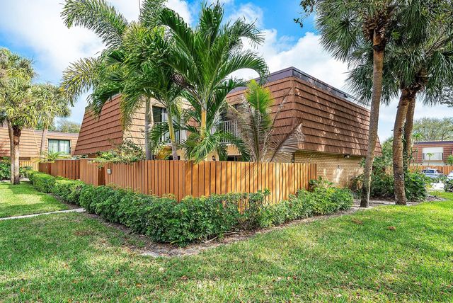 5 of 22 - 2715 27th Court, Jupiter, FL