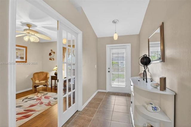 4 of 50 - 2707 Ne 5th Avenue, , FL