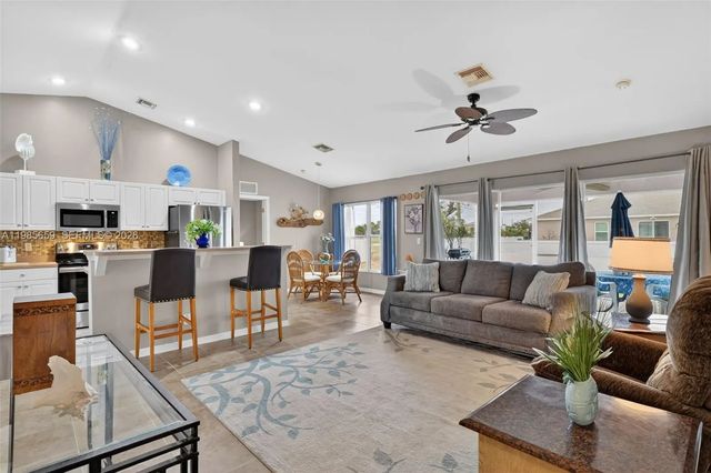 5 of 50 - 2707 Ne 5th Avenue, , FL