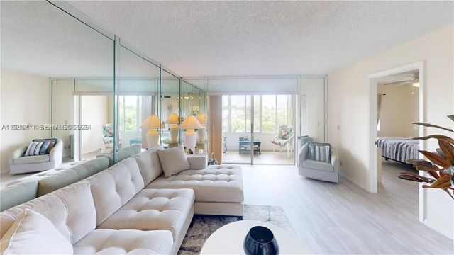 9621 Sunrise Lakes Boulevard #302, Sunrise