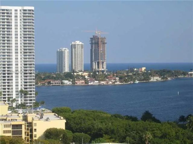 3300 Ne 191st Street #1708, Aventura