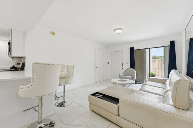 4 of 23 - 602 Executive Center Drive #unit 105, West Palm Beach, FL
