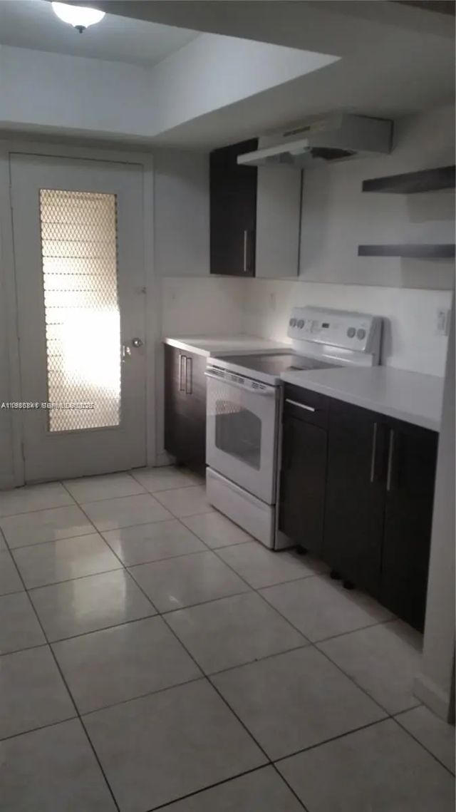3 of 19 - 11840 Ne 19th Drive #27, North Miami, FL