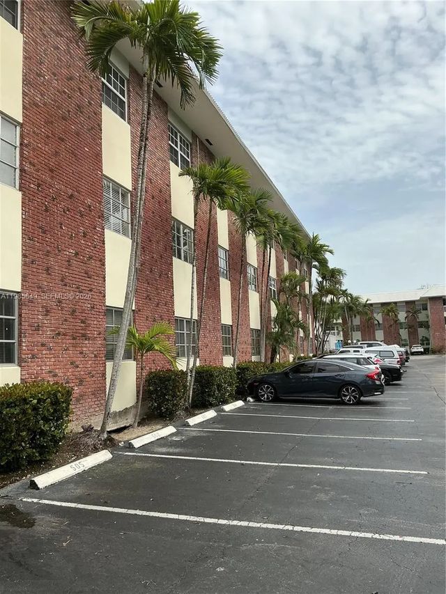 2424 Se 17th Causeway #111b, Fort Lauderdale