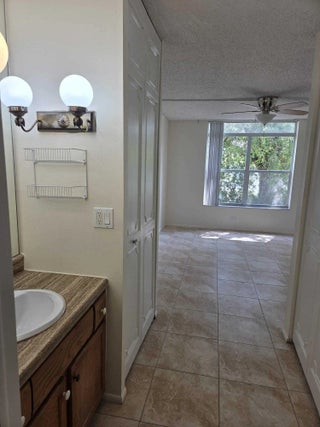 Photo of Listing #B26004426