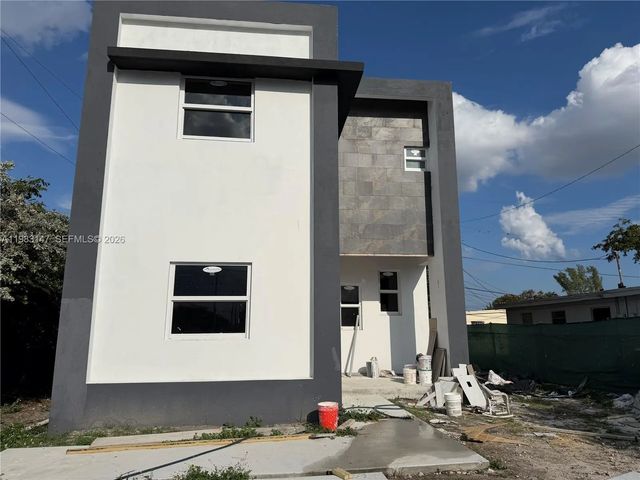 2 of 4 - 850 Nw 18th Avenue, Pompano Beach, FL