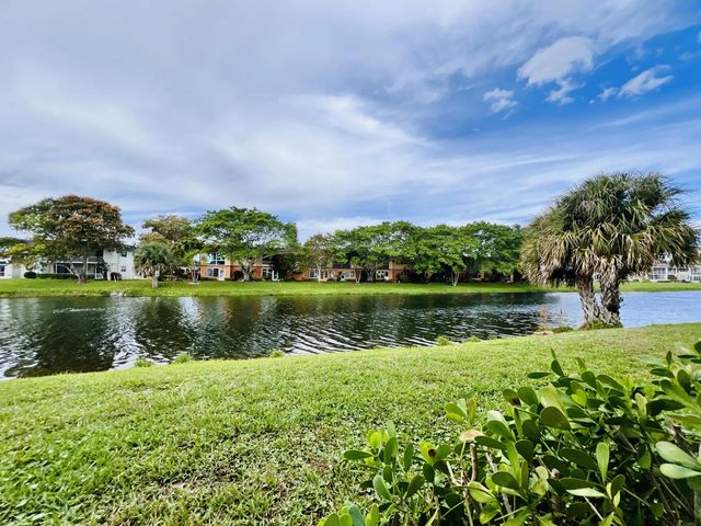 27  Sheffield B, West Palm Beach