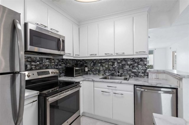5 of 21 - 2841 Somerset Drive #311, Lauderdale Lakes, FL