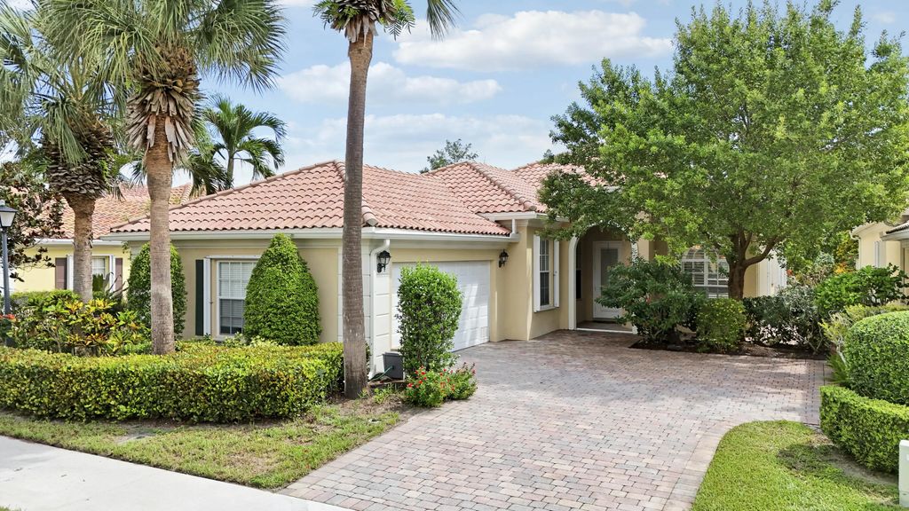 4718 Dovehill Drive, Palm Beach Gardens