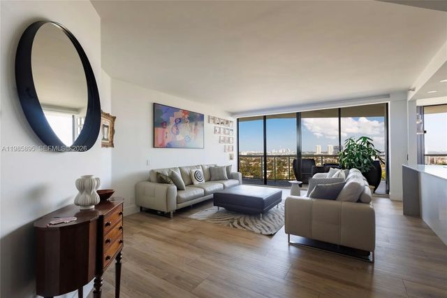 3640 Yacht Club Drive #1701, Aventura