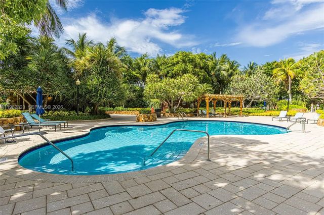 2000 Towerside Terrace #ph11, Miami