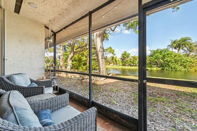 3 of 30 - 22 Via De Casas #103, Boynton Beach, FL