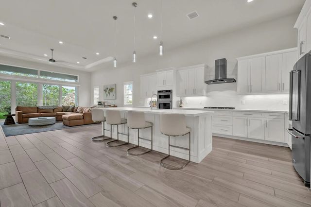 4 of 48 - 138 Se Palma Street, Port St. Lucie, FL