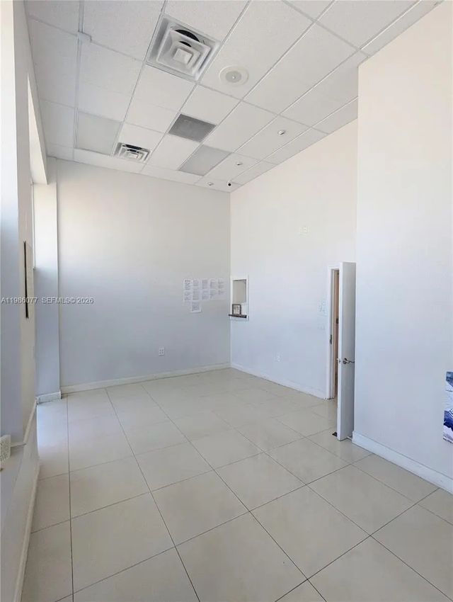 2 of 25 - 1100 W Oakland Park Boulevard #3, Wilton Manors, FL