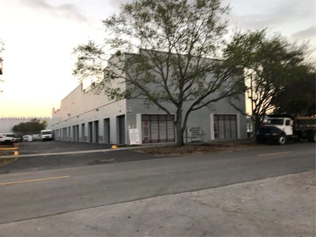 8353 W 26th Avenue #10-b, Hialeah