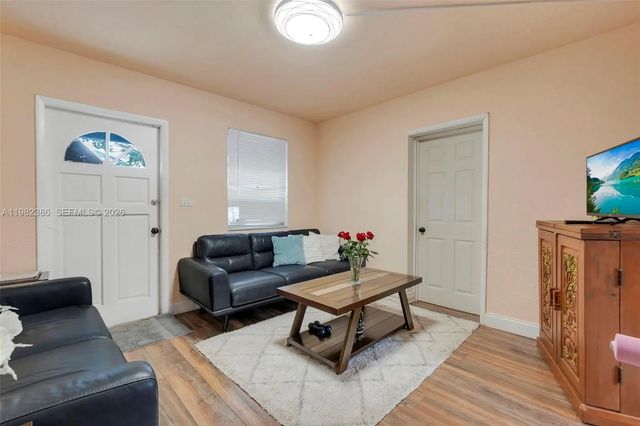 3 of 29 - 1449 Ne 51st Street, Pompano Beach, FL
