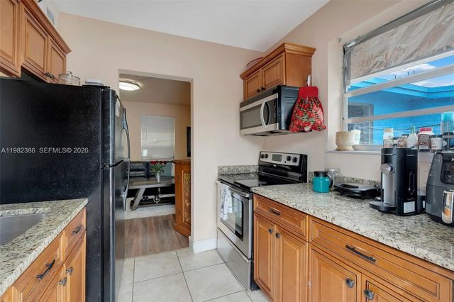 5 of 29 - 1449 Ne 51st Street, Pompano Beach, FL