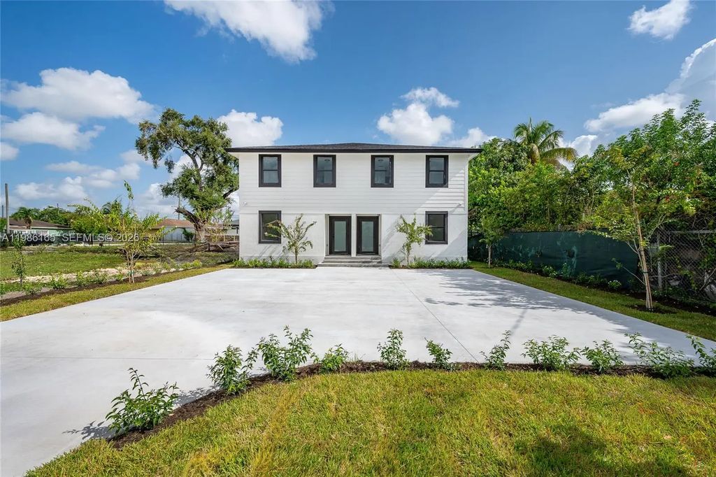 528 Nw 13th Street, Florida City