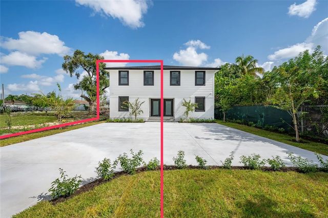 2 of 39 - 528 Nw 13th Street, Florida City, FL