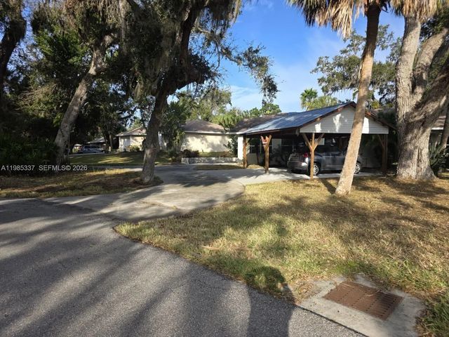 3661 Bernice Lane, Sarasota